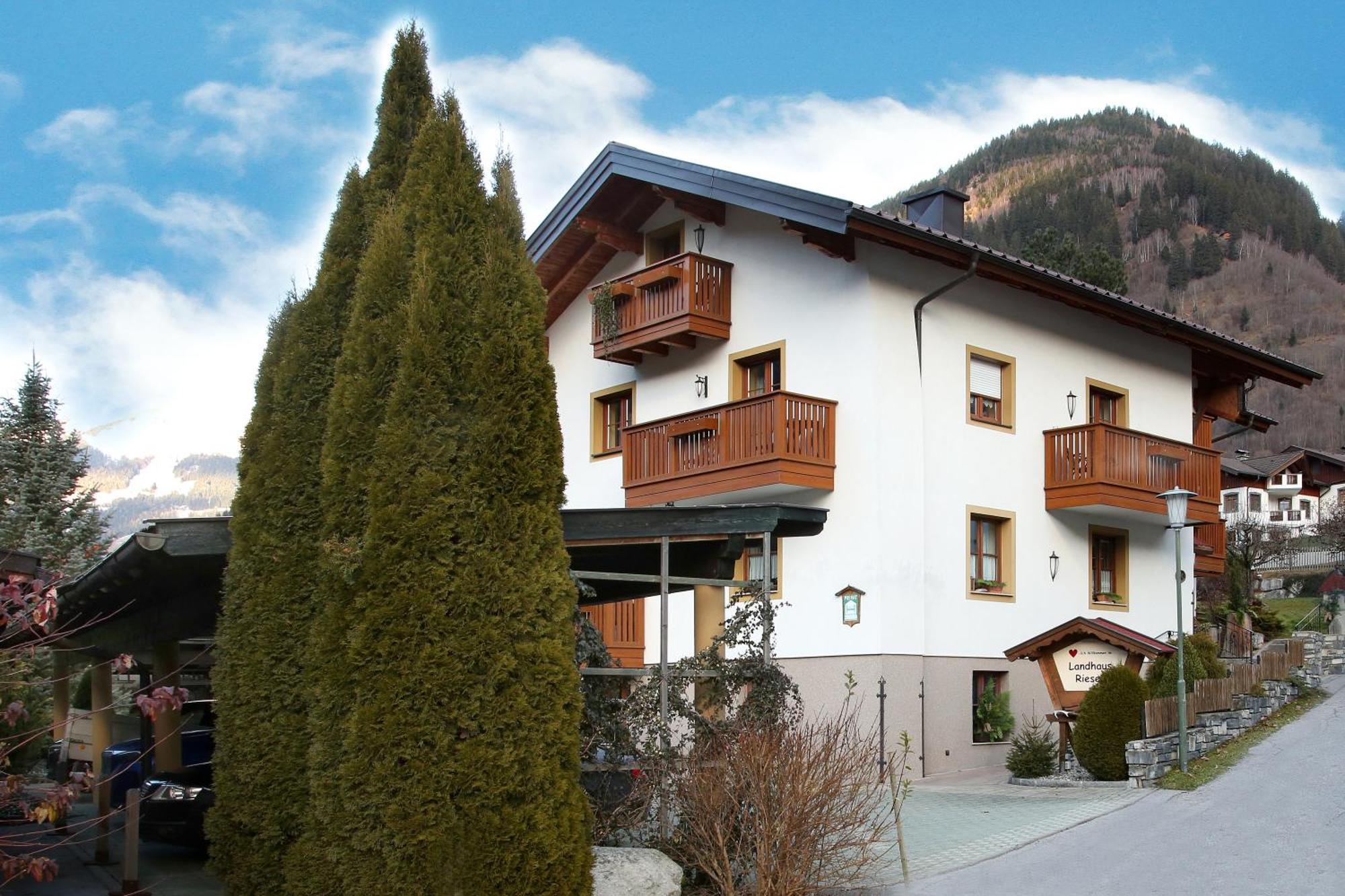 Landhaus Rieser Lägenhet Bad Hofgastein Exteriör bild